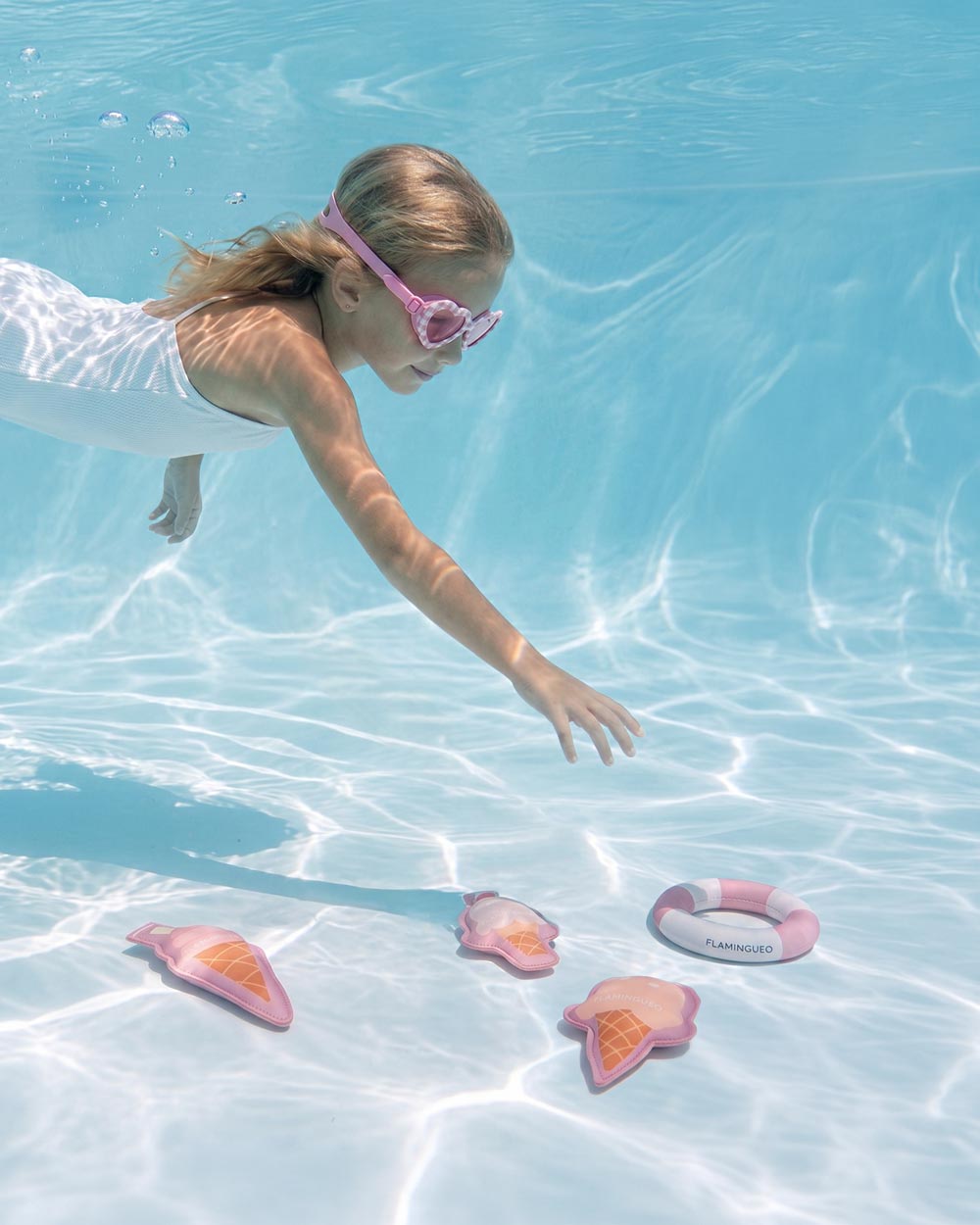 Set de juguetes para piscina infantiles - TUTTI