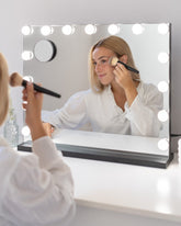 Espejo maquillaje con luz LED - KIM - Flamingueo