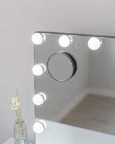 Espejo maquillaje con luz LED - KIM - Flamingueo