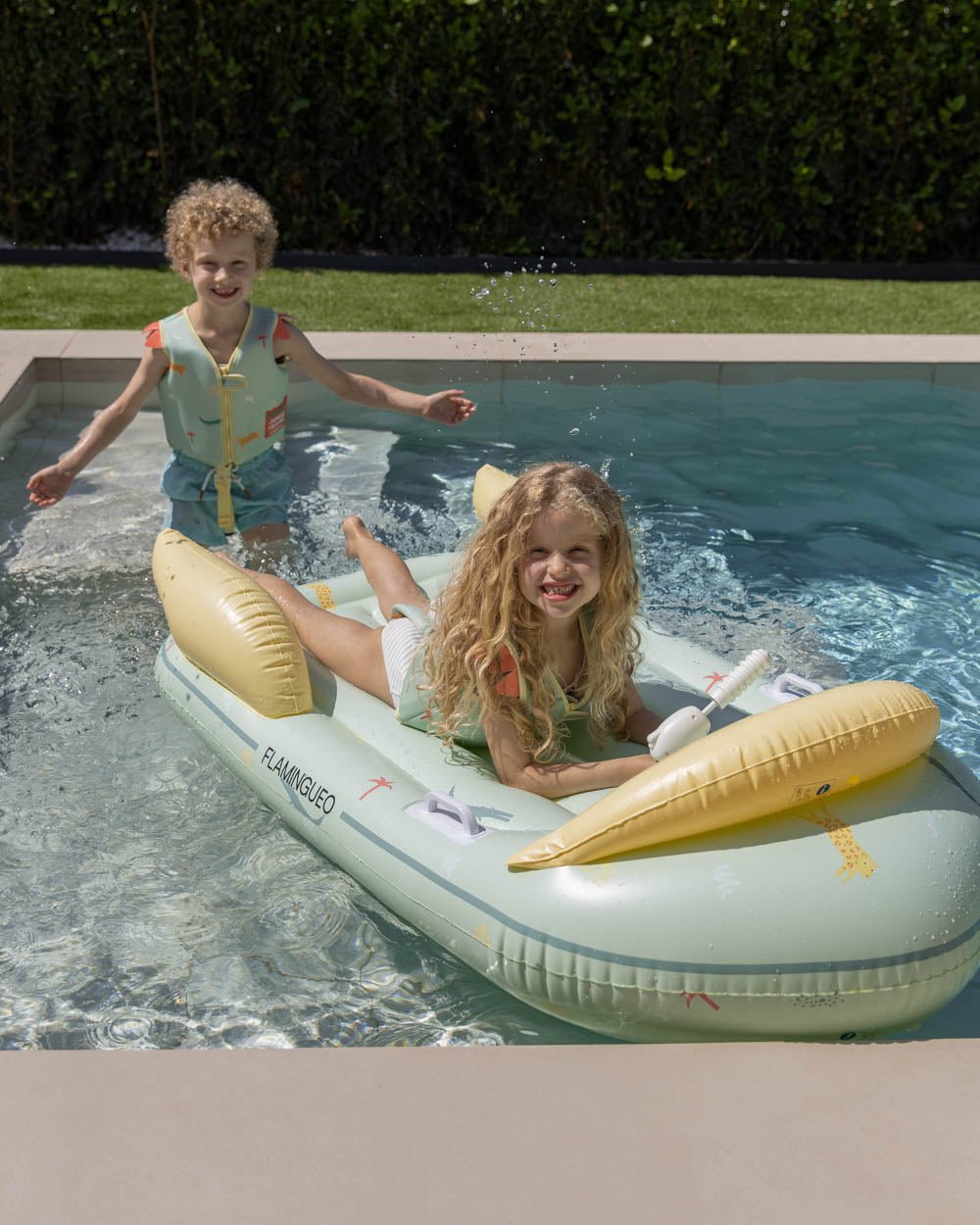 Flotador nave espacial verde - MOGLI - Flamingueo