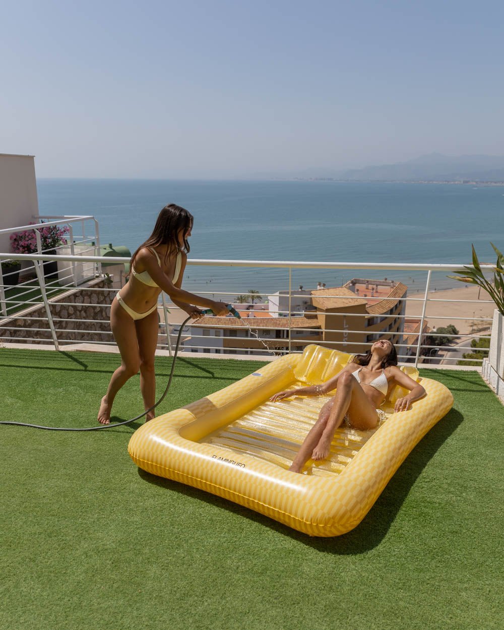 Flotador tanning pool amarilla - PORTOFINO - Flamingueo