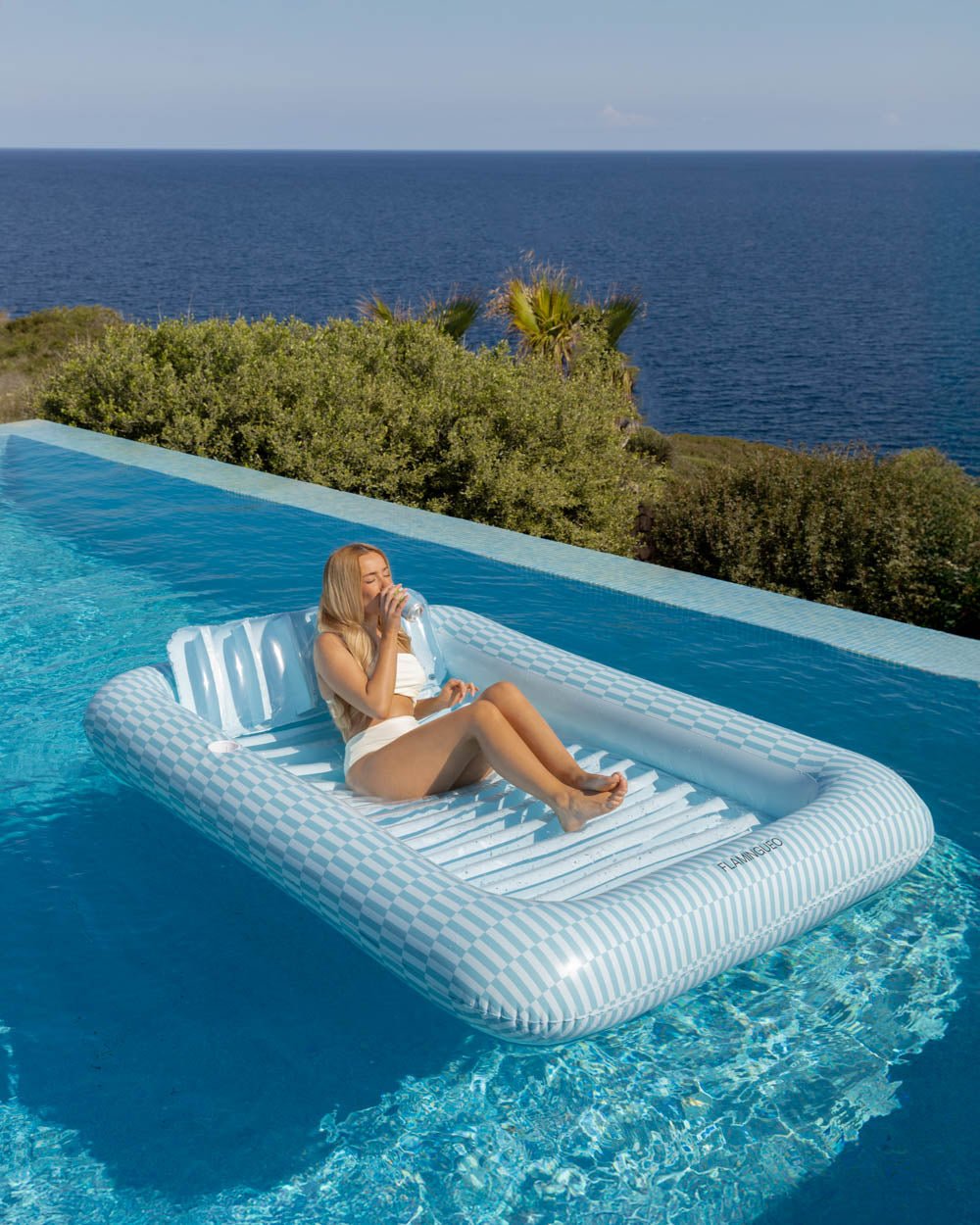 Flotador tanning pool azul - PORTOFINO - Flamingueo