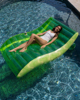 Flotador tumbona verde - ARLO - Flamingueo