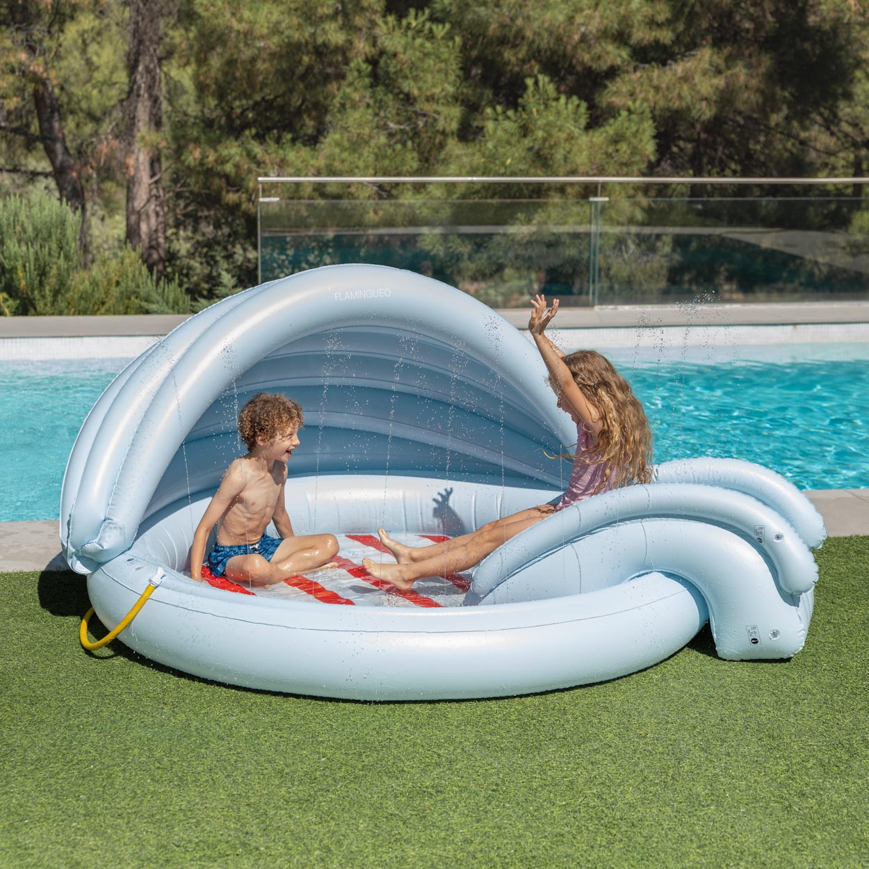 Piscina infantil con tobogán y aspersor – RINGO