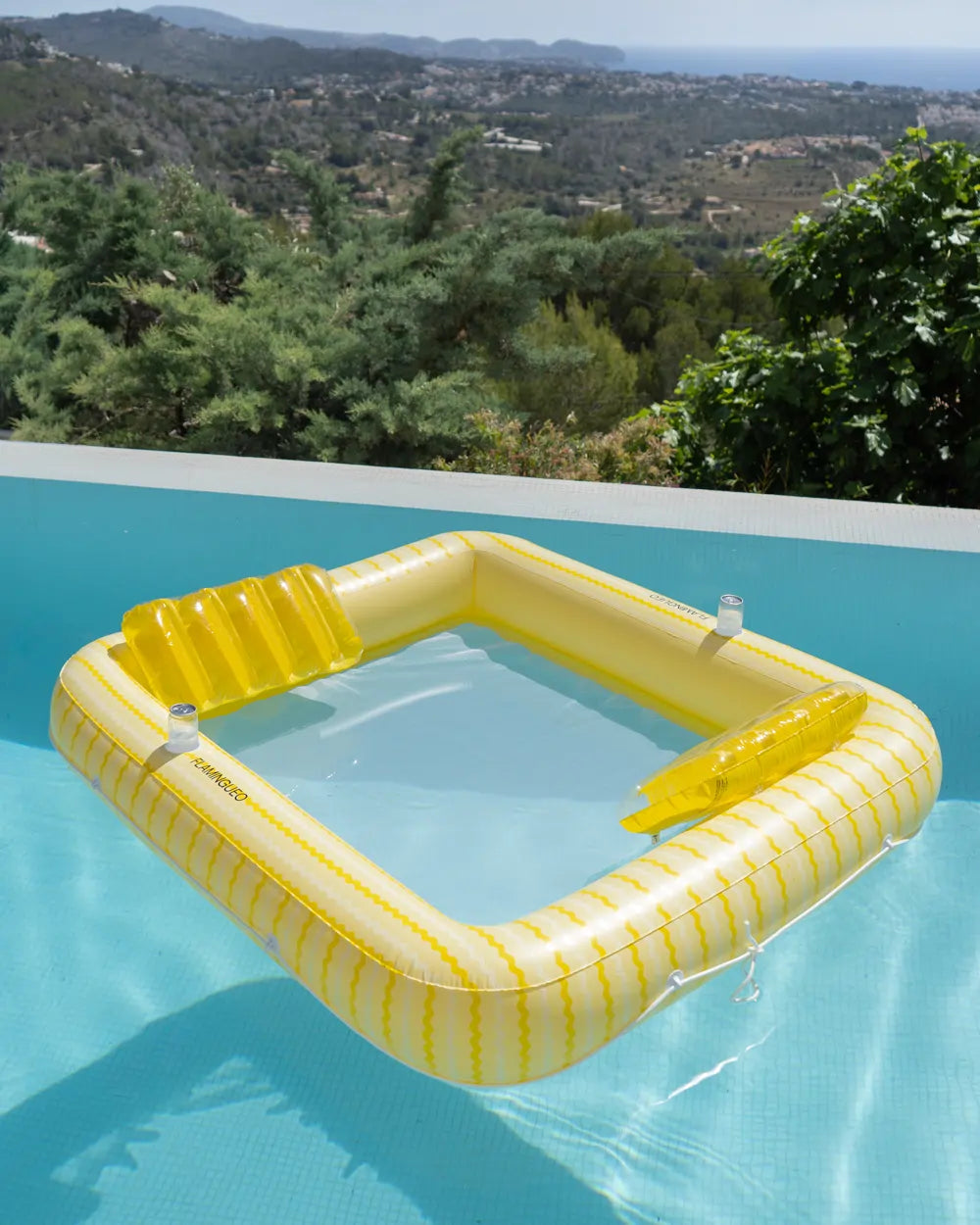 Colchoneta hinchable doble con rejilla – LOLA