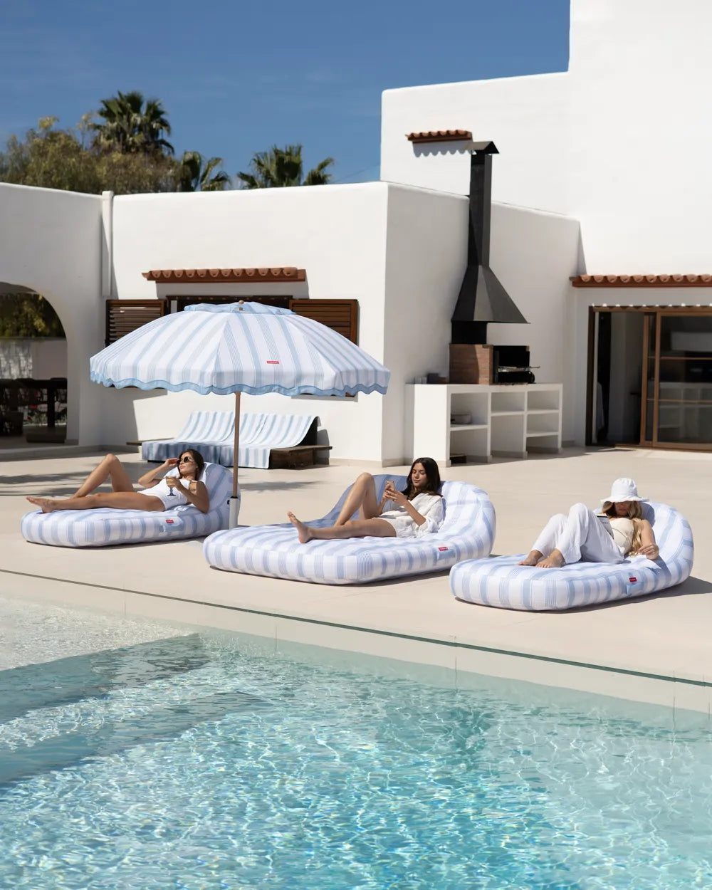 Tumbona hinchable doble premium para piscina y jardín – CADAQUÉS