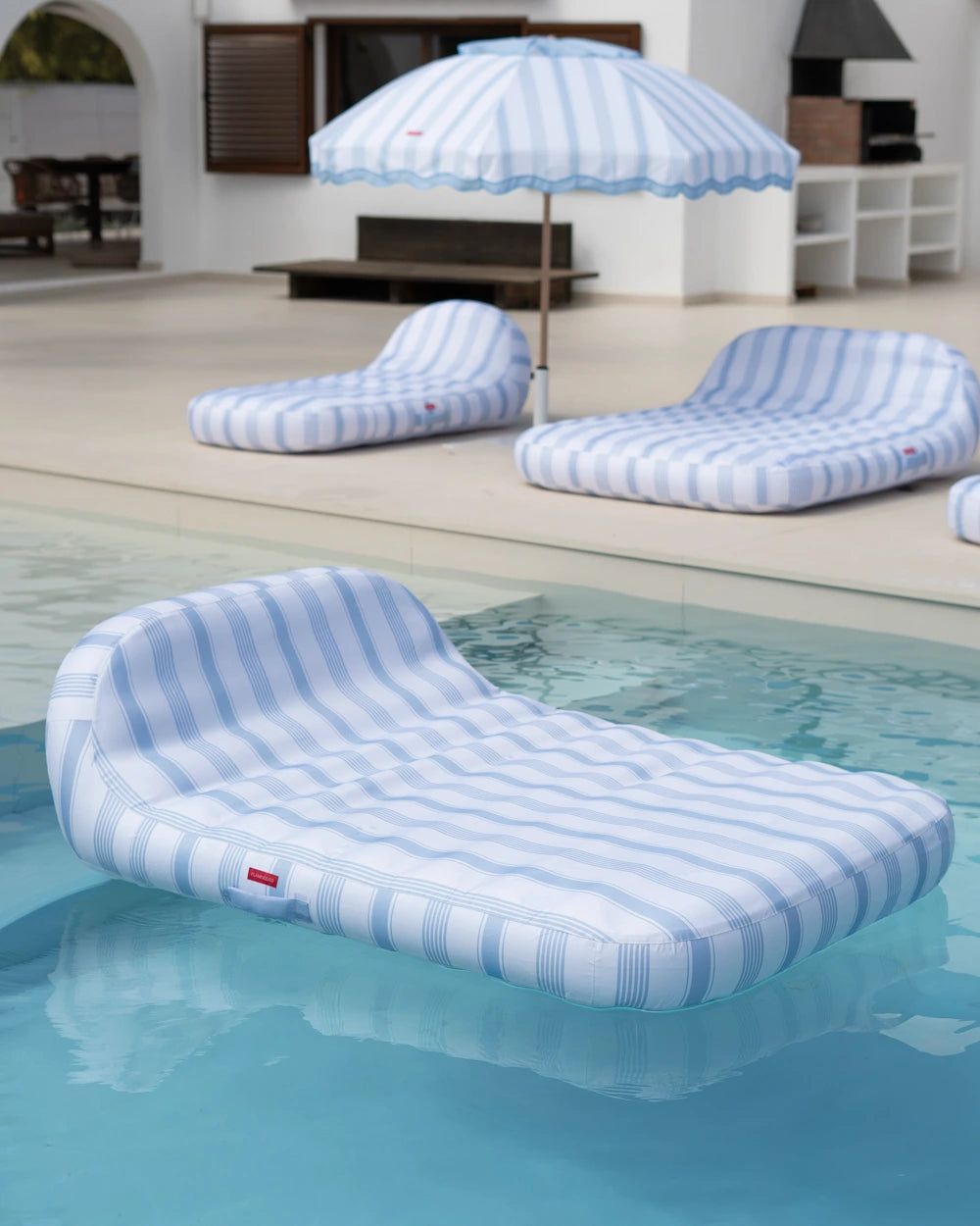 Tumbona hinchable doble premium para piscina y jardín – CADAQUÉS