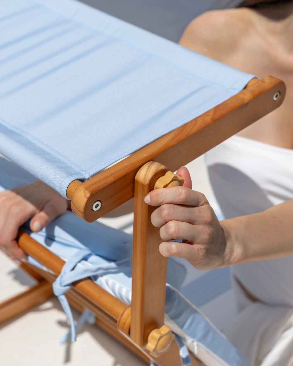 Tumbona plegable de madera con parasol – ARGO