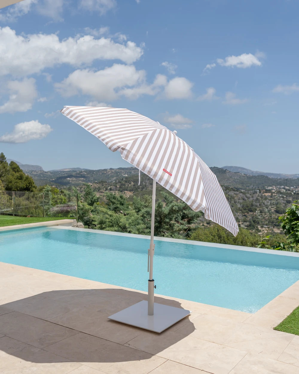 Sombrilla de playa compacta premium – SOLIS