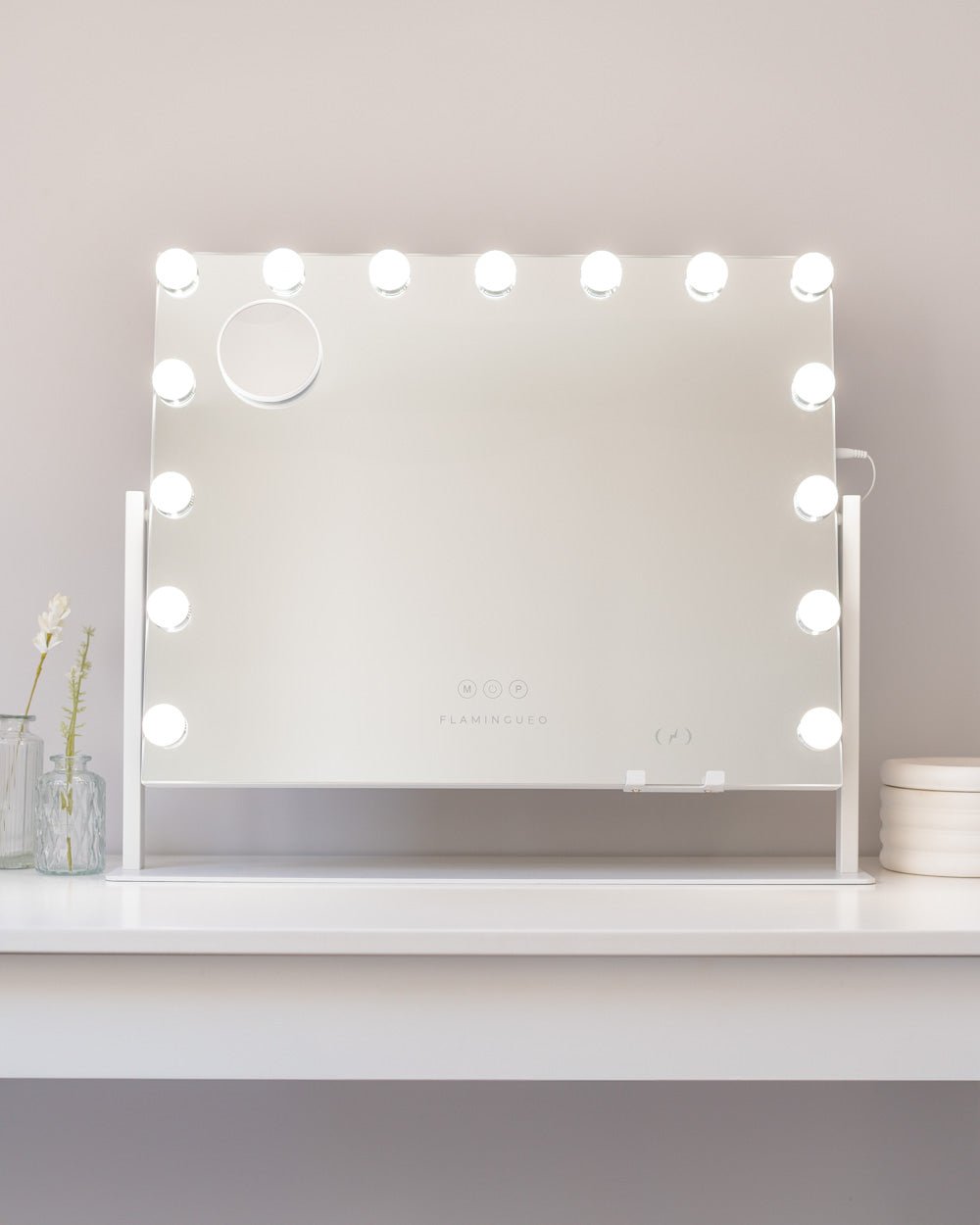 Espejo maquillaje con luz LED - BELLA - Flamingueo