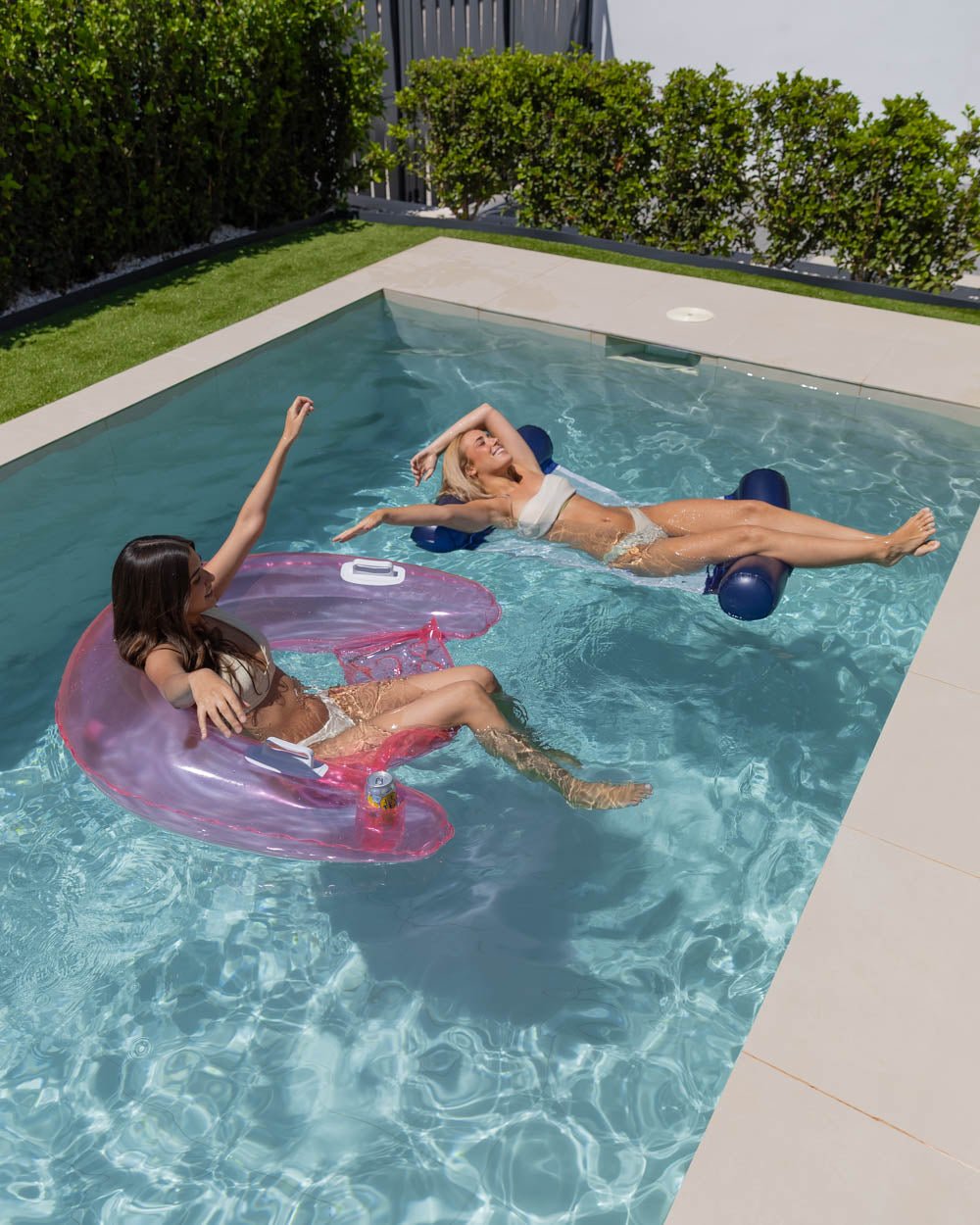 Flotador estilo silla rosa - CRETA - Flamingueo