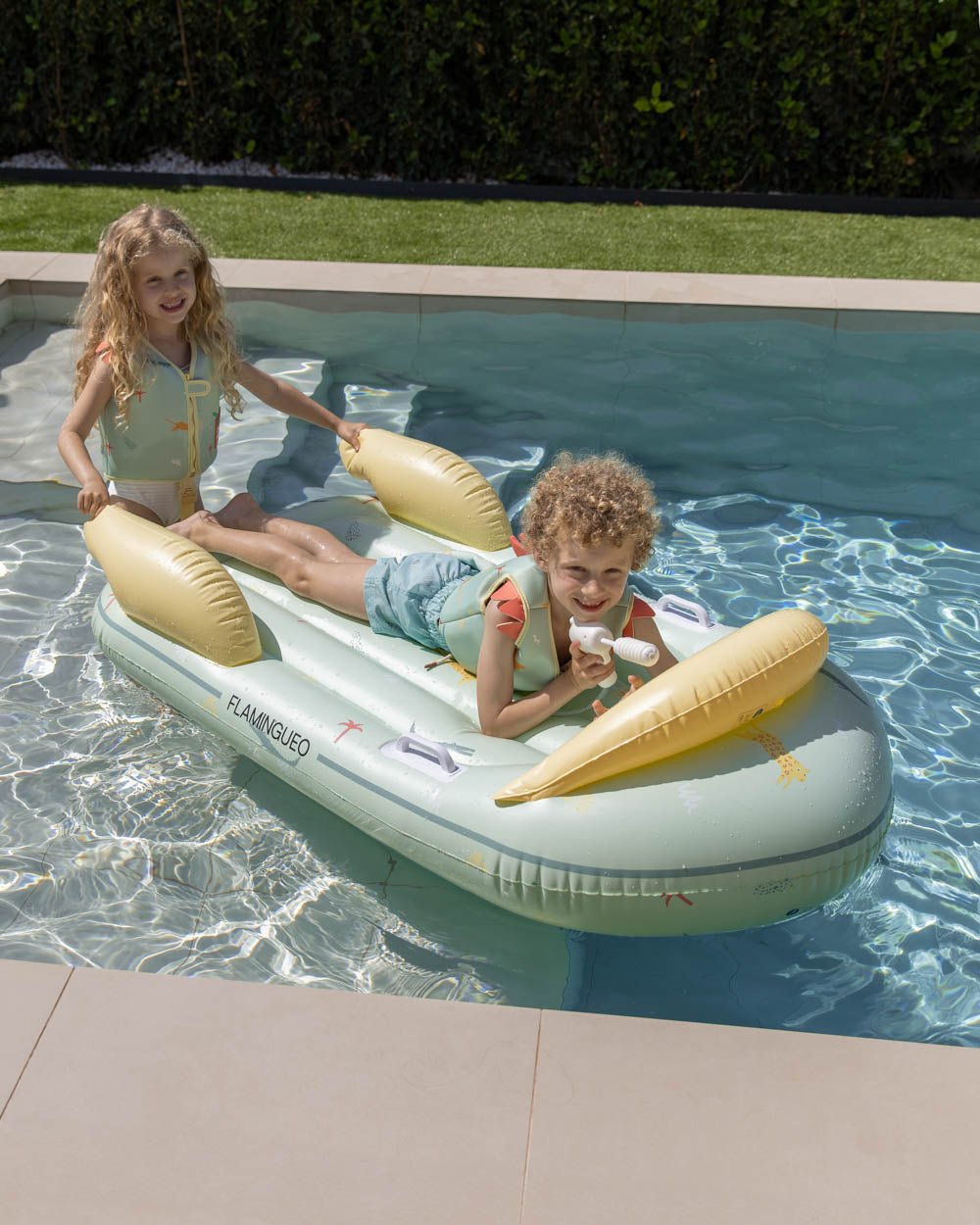 Flotador nave espacial verde - MOGLI - Flamingueo