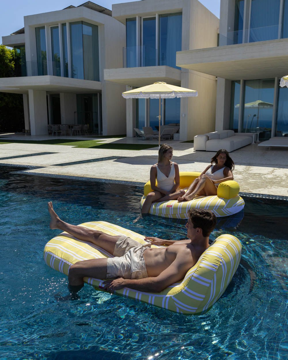 Flotador tumbona amarilla - MONTECARLO - Flamingueo