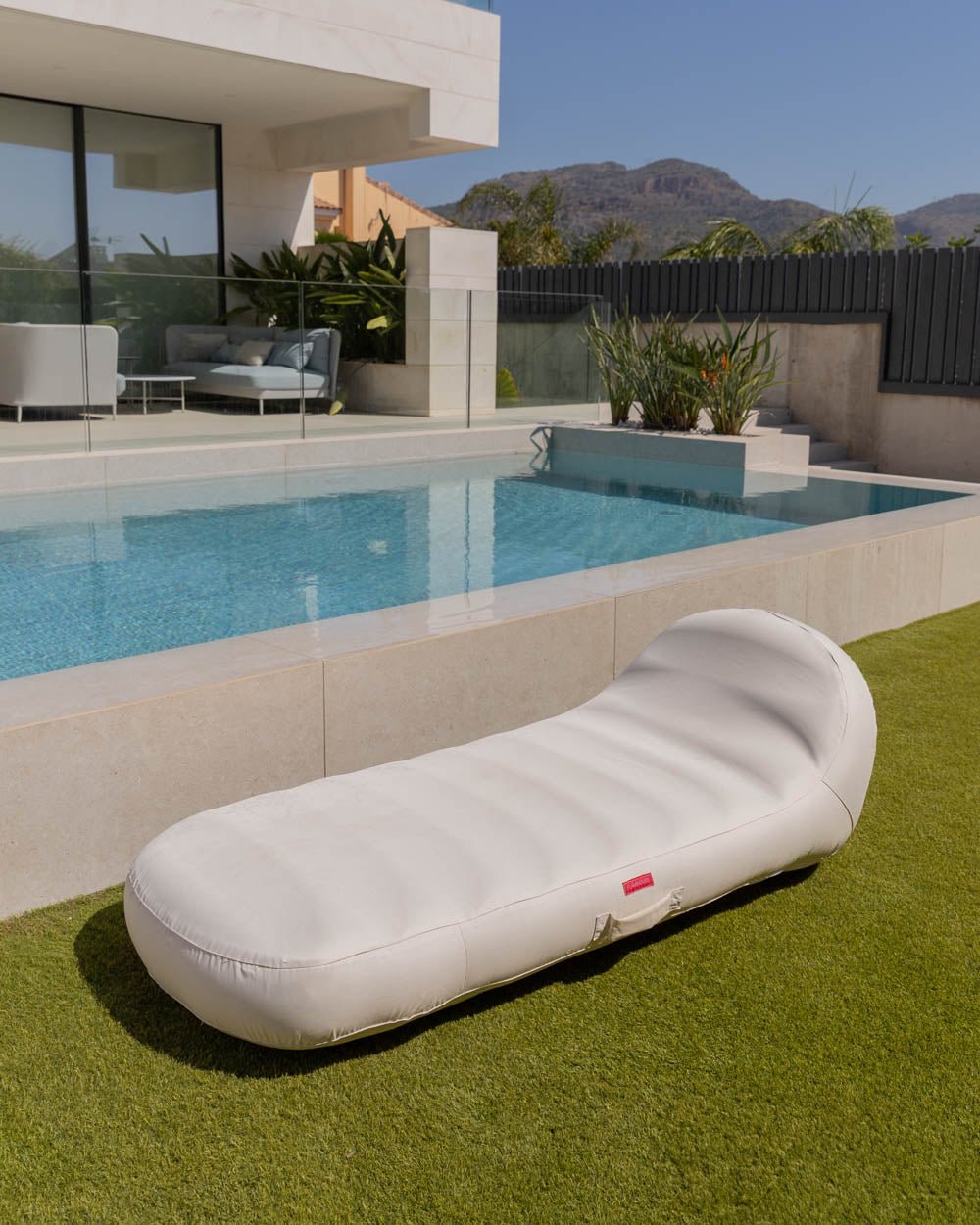 Flotador tumbona beige - OLIVE - Flamingueo