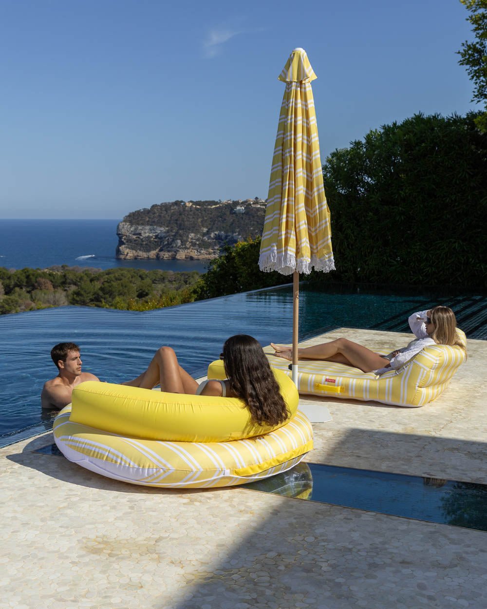 Flotador tumbona redonda amarilla - ATLANTA - Flamingueo