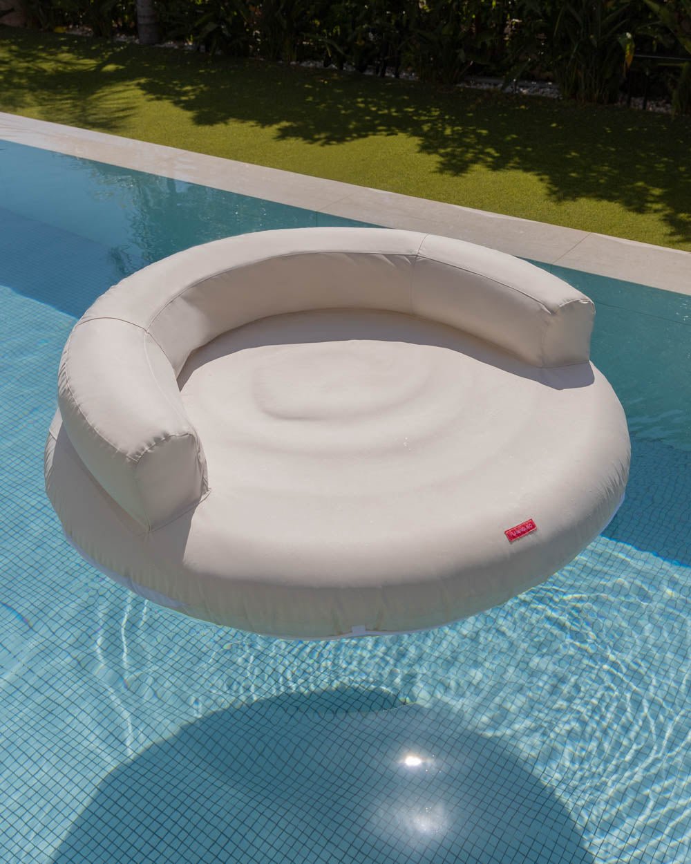 Flotador tumbona redonda beige - BABYLON - Flamingueo